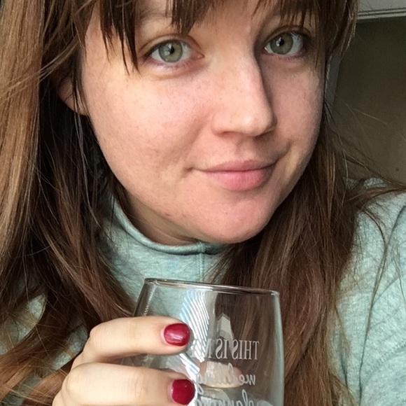 Meet your Posher, Katelynn - Picture 4 of 8